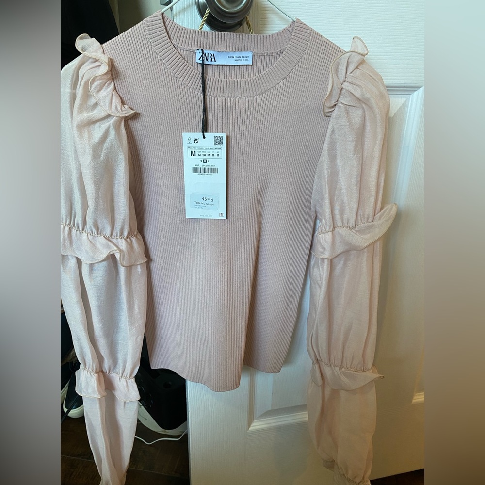Brand new Zara top